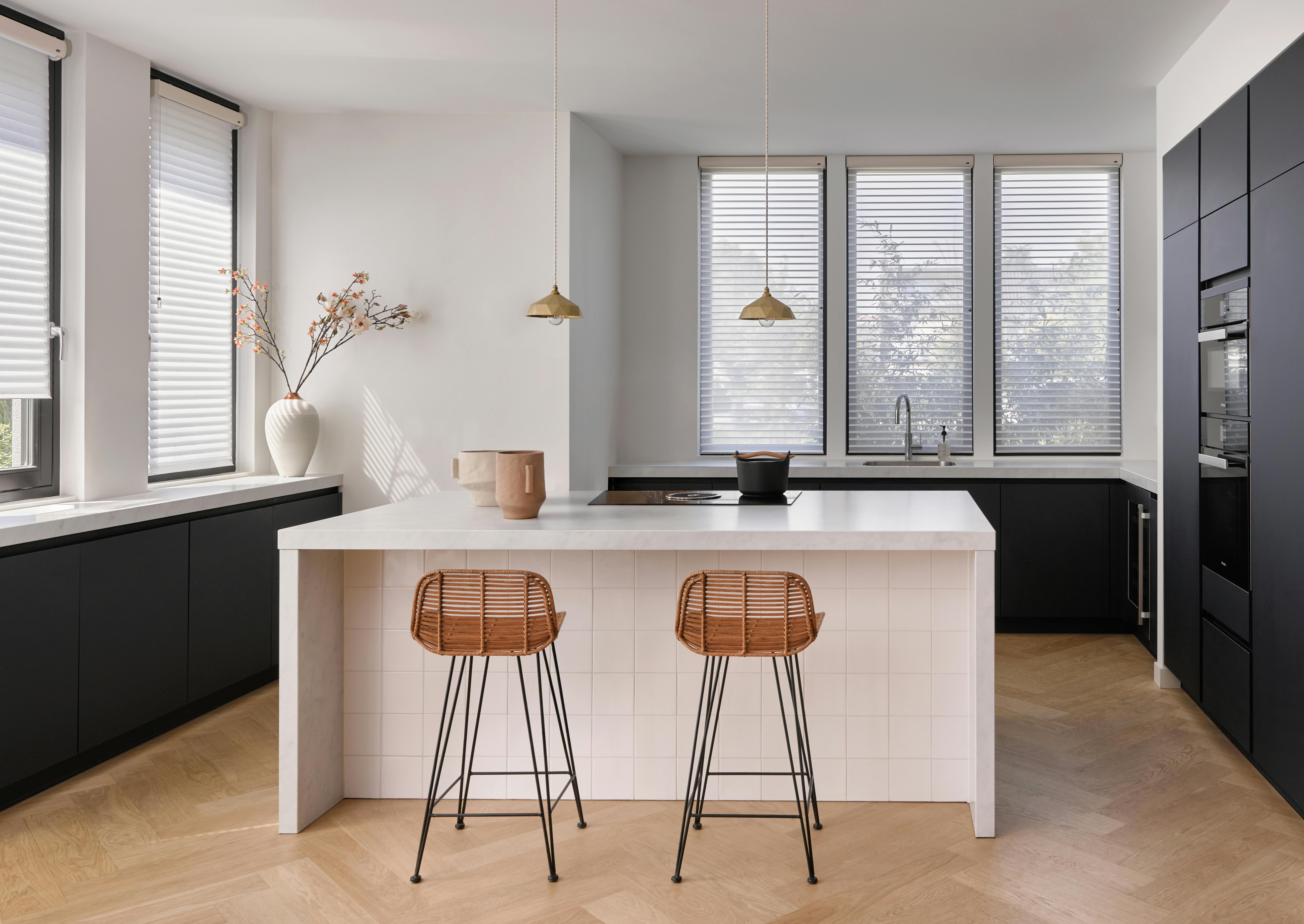 Silhouette blinds